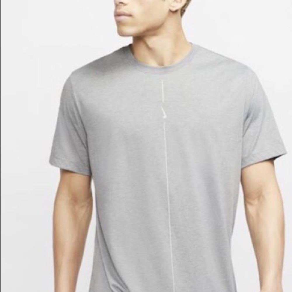 The Nike Tee - Picture 2 of 10